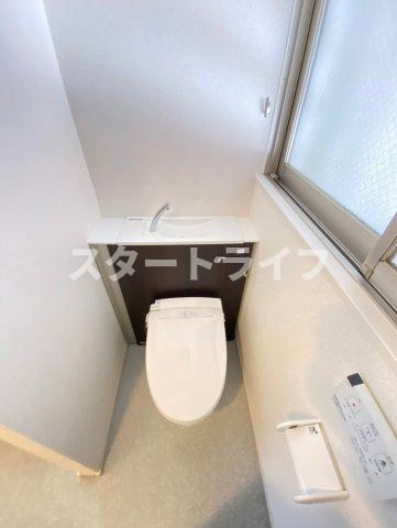 大阪市東淀川区淡路１丁目の賃貸マンションのトイレ