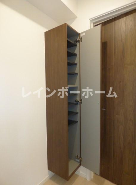 担当エリアのルームアドバイザーが直接対応いたしますの玄関|ゆったりとした玄関です