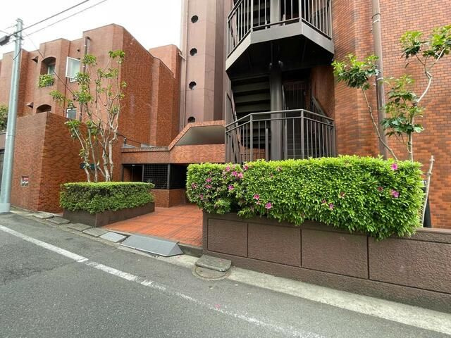 代々木ロイヤルマンションのエントランス|エントランスです