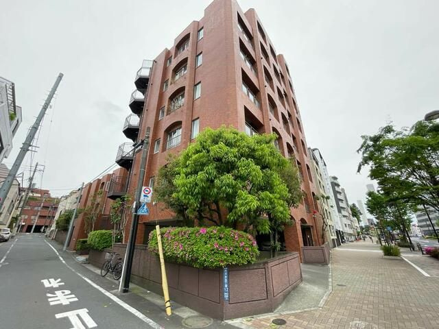 代々木ロイヤルマンションの外観|落ち着いた雰囲気の外観です