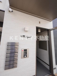 【エントランス】 | 建物の内部です