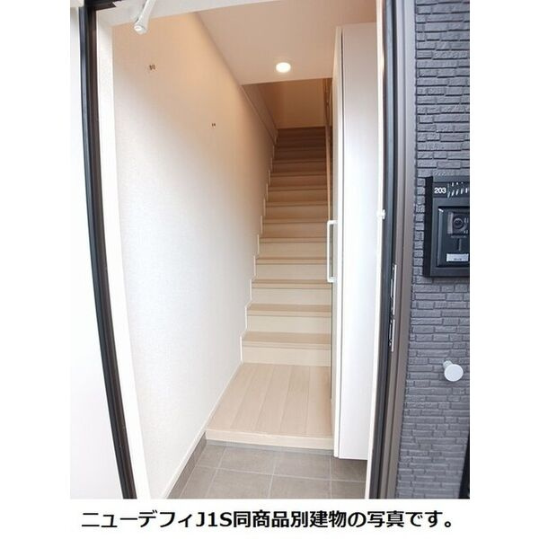 シェルエトワールの玄関