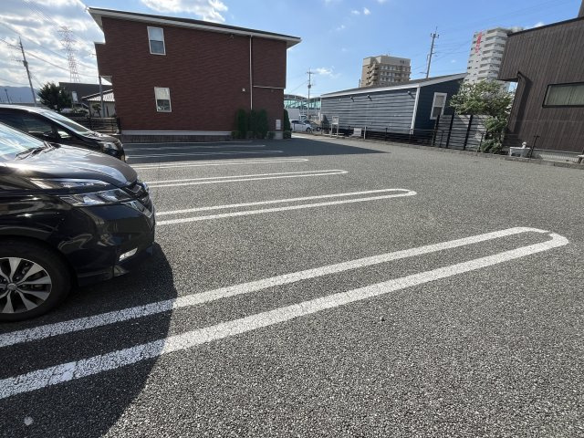 ヴィラ　エクレール　Ｂの駐車場