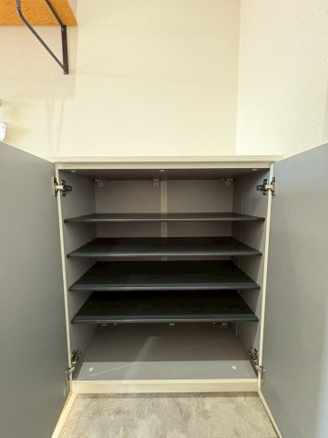 エムフラット衣摺Iの収納