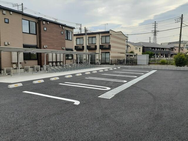 グラシアの駐車場
