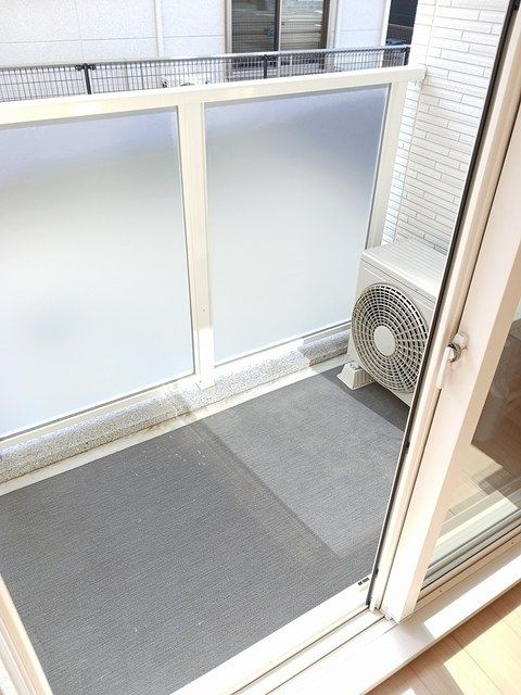 アルバス　ファーストのバルコニー