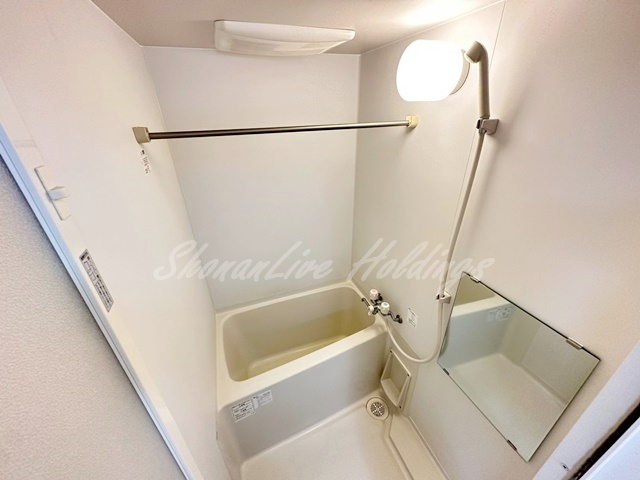 藤沢市辻堂新町２丁目の賃貸マンションの浴室
