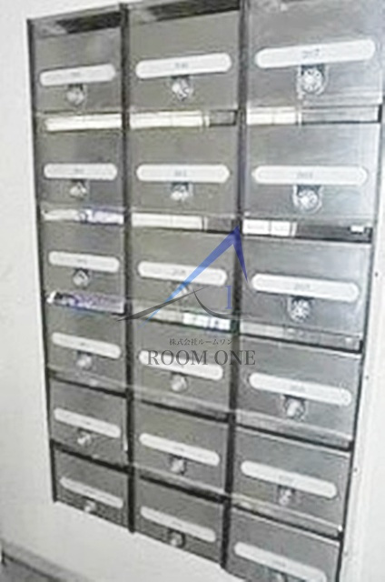 プラザ・ドゥ・ダフネＣ棟 のその他共用部分|集合ポストです。