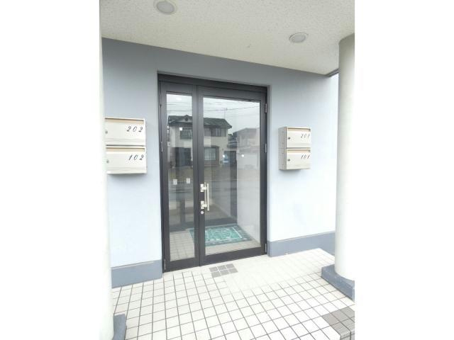 エクスプライス緑陽Aのエントランス