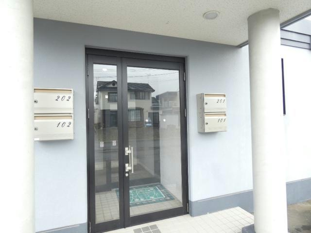 エクスプライス緑陽Aのエントランス