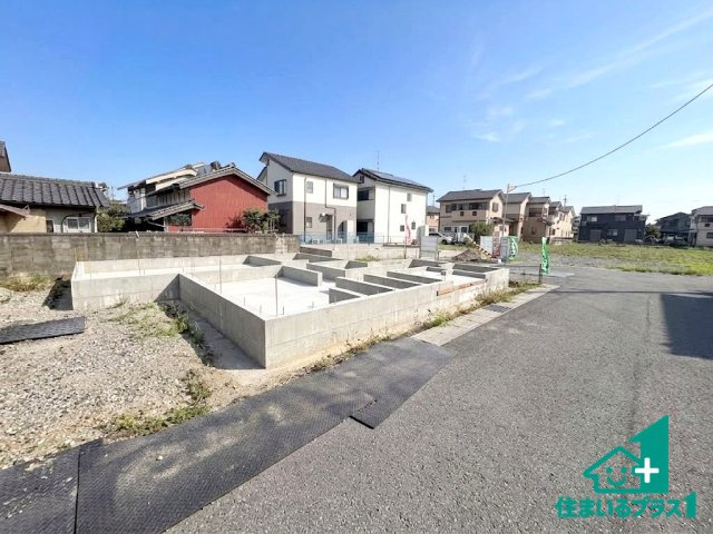 ●19(土)～23(水)現地案内可能！　天理市岸田町の前面道路含む現地写真|周辺は閑静な住宅街です。前面道路もしっかりと有りますので車の出し入れも安心ですよ！