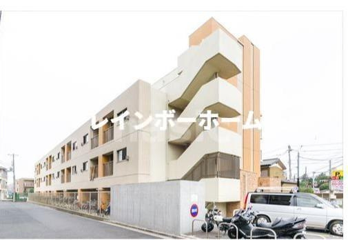 カラーブリア