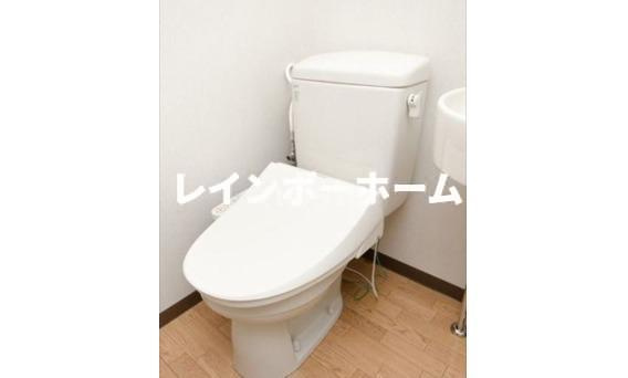 カラーブリアのトイレ