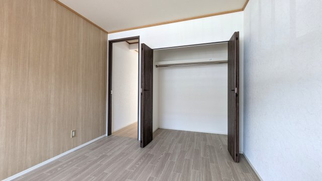 岡山市南区洲崎３丁目のアパートの収納