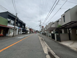 【前面道路含む現地写真】 | 高槻市南平台4丁目　テラスハウス