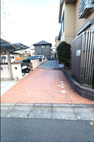 イーストエンジェル青山　B棟のエントランス