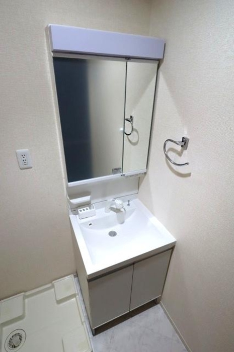 イーストエンジェル青山　B棟の洗面所|他部屋参考写真