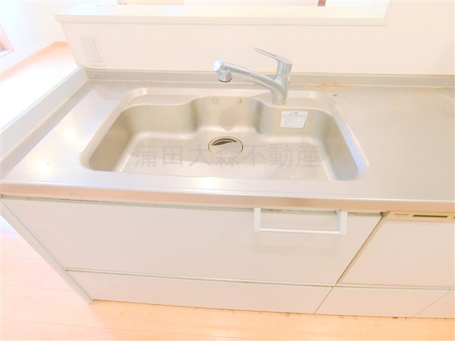 本羽田三丁目戸建てのキッチン
