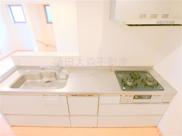 本羽田三丁目戸建てのキッチン