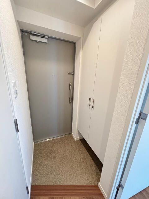 白山レジデンスの玄関