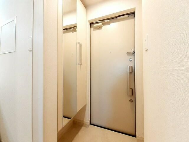サニーサイドシーズンの玄関