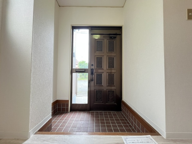 森井マンションの玄関