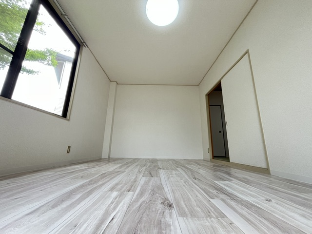 森井マンションの寝室