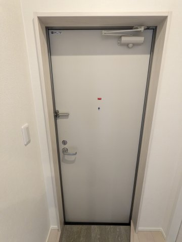 ハーモニーテラス志賀町Ⅷの玄関
