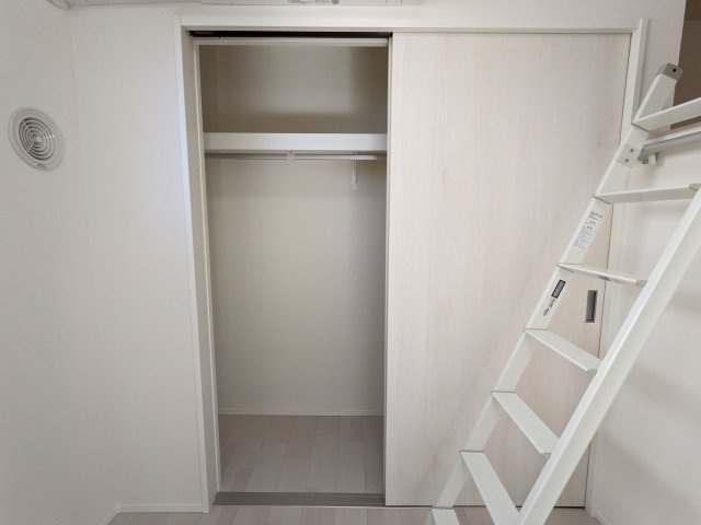 ハーモニーテラス志賀町Ⅷの収納|クローゼット