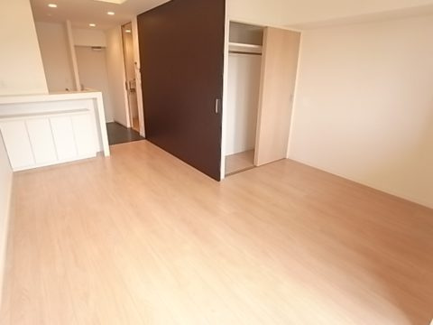 グランフォーレプライム平尾305の居間・リビング