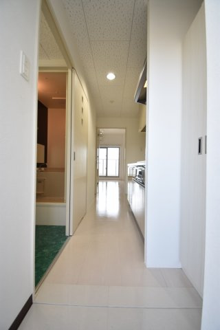福岡市中央区高砂１丁目の賃貸マンションの玄関