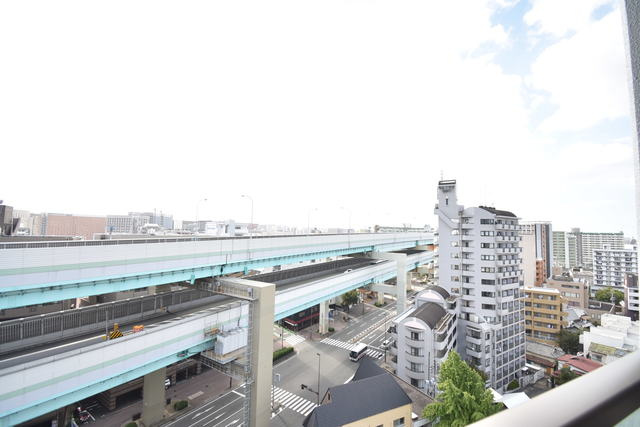 福岡市博多区堅粕４丁目の賃貸マンションのバルコニー