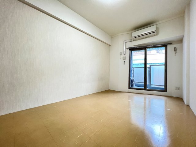 福岡市博多区堅粕４丁目の賃貸マンションの居間・リビング