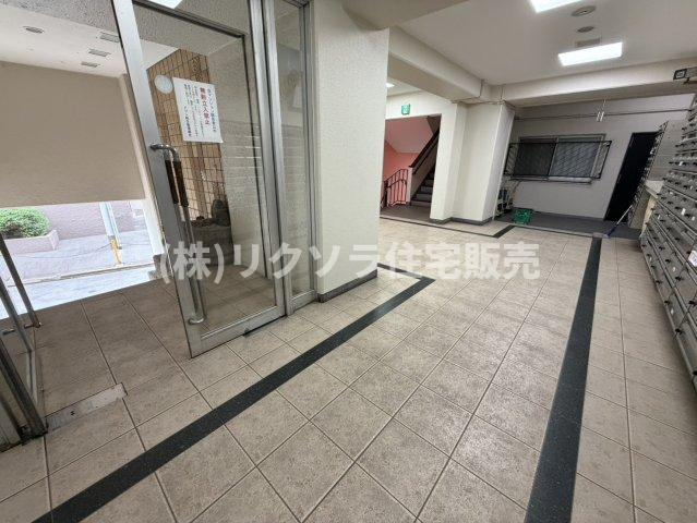 メゾン枚方リバーサイドのエントランス|■物件内覧・資金計画相談・住宅ローン相談、リフォーム相談、お問合せ受付中■
※当日・翌日のご内覧、ご相談はお電話でのお問合せがスムーズです！