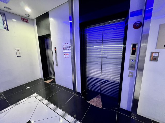 No.62　TOWERS　AVANTGARDE博多のエントランス