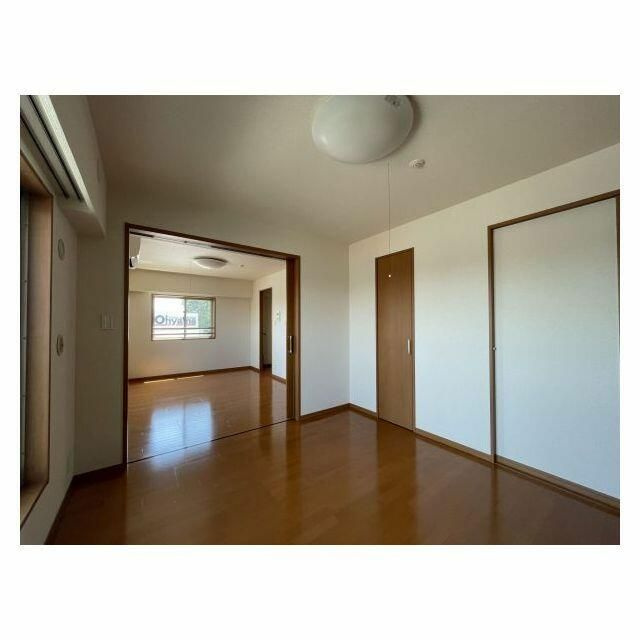 グリーンフィールド小竹向原の洋室