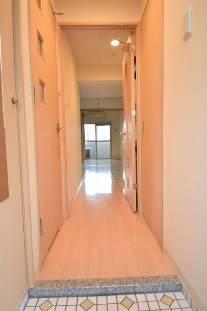 福岡市博多区住吉４丁目の賃貸マンションの玄関