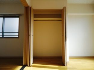 エース五番館の収納