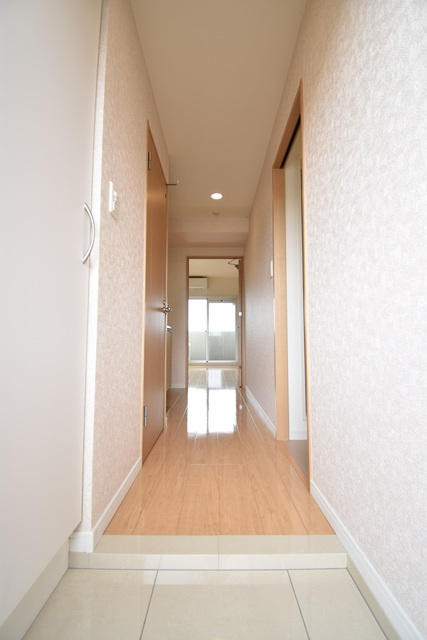 福岡市博多区須崎町の賃貸マンションの玄関