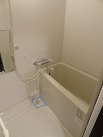 福岡市博多区中呉服町の賃貸マンションの浴室