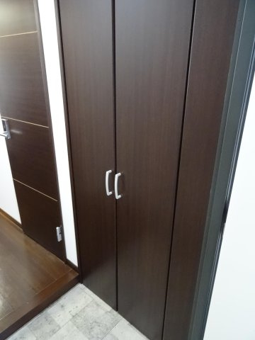 福岡市博多区中呉服町の賃貸マンションの玄関