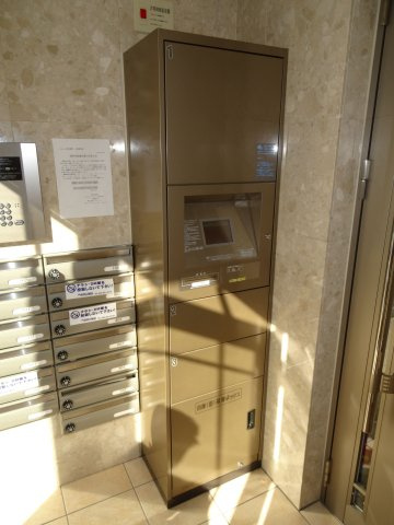 福岡市博多区中呉服町の賃貸マンションのエントランス