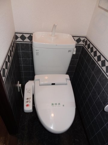 福岡市博多区中呉服町の賃貸マンションのトイレ