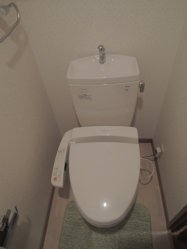 福岡市博多区上呉服町の賃貸マンションのトイレ