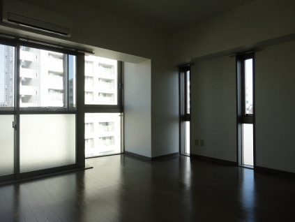 ダイナコート千代県庁口の洋室