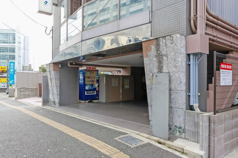 ダイナコート千代県庁口のエントランス