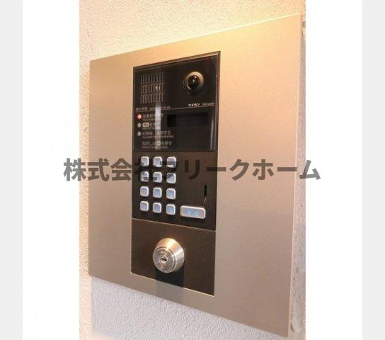 武蔵野市吉祥寺東町１丁目の賃貸マンションのロビー