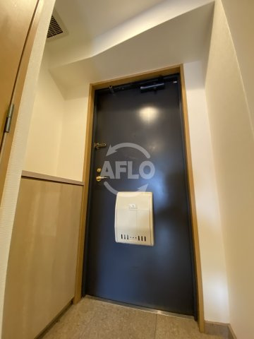 レジデア西本町の玄関|レジデア西本町　玄関スペース