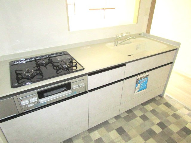 オーベル籠原　フルリフォーム済のキッチン