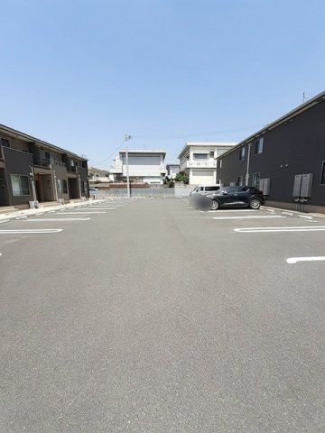 フロイデ　ＫＡＮＡＧＥＮ三島２の駐車場